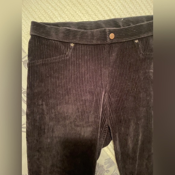 HUE Dark Gray Charcoal Corduroy Mid Rise Stretchy Jeggings Leggings Size Large - Picture 5 of 12